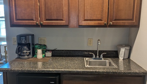 Habitación tradicional, 1 cama de matrimonio grande con sofá cama