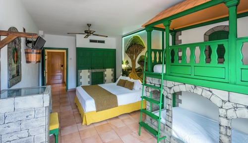 Double Room (Themed 2)