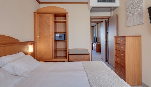 Suite, en edificio anexo (Casa Augustus)