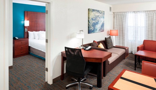 Suite, 2 habitaciones (Mobility/Hearing Access, Roll-In Shwr)