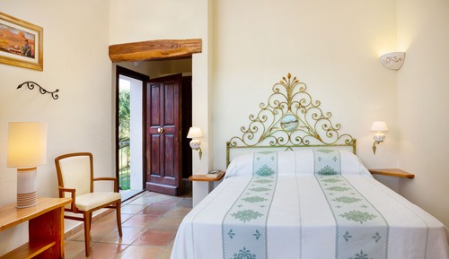 Habitación estándar con 1 cama doble o 2 individuales