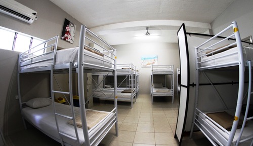Dormitorio compartido, solo para mujeres (12-bed Girls)
