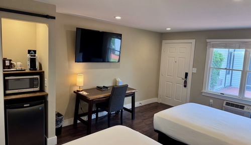 Habitación estándar con 2 camas individuales, 2 camas dobles