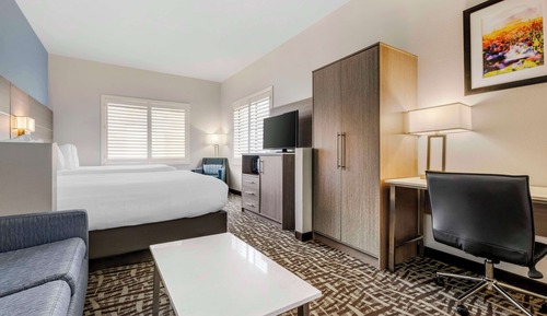 Suite, 2 camas de matrimonio, no fumadores, frigorífico y microondas (with Single Sofabed)