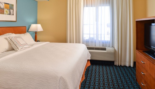 Habitación, 1 cama de matrimonio grande (Mobility/Hearing Access, Roll-In Shwr)