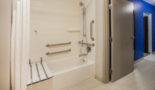 Suite, 1 cama de matrimonio grande, ducha con asiento (Communications, Transfer Shower)