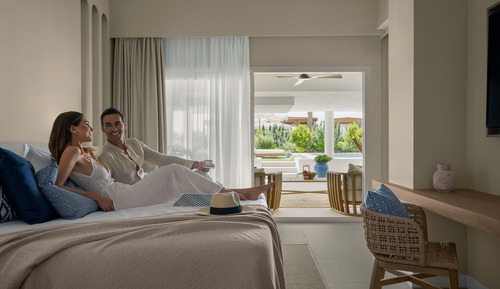 METT Suite con piscina y jardín privados