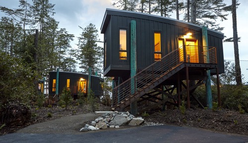 Casa romántica en un árbol, 1 cama de matrimonio con sofá cama, vistas parciales al mar