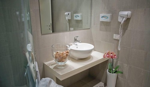 Habitación cuádruple Deluxe, varias camas, accesible para personas con discapacidad