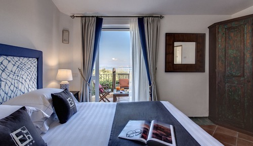 Villa Deluxe, 3 habitaciones, vistas al mar (Ortensia, 66 steps from the reception)