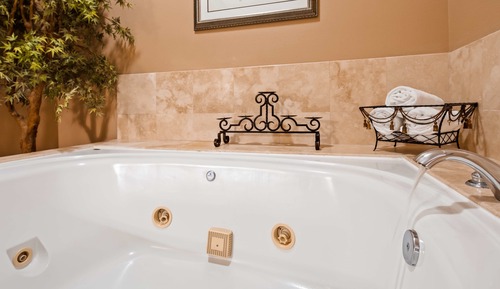 Suite, 1 cama de matrimonio grande, accesible para personas con discapacidad (Walk-in Shower)