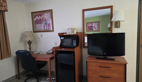 Habitación estándar, 2 camas de matrimonio, no fumadores (First Floor)