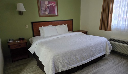 Habitación estándar, 1 cama de matrimonio grande, no fumadores (First Floor)