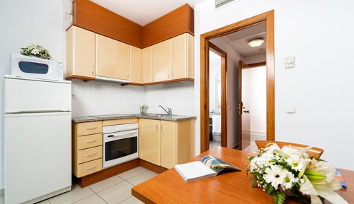 Estudio, balcón (2 people)