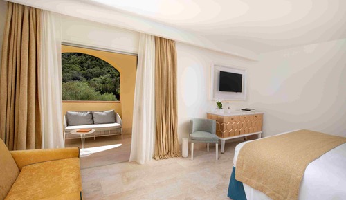 Classic Double Room Hill Side