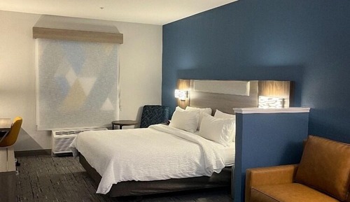 Suite, 1 cama de matrimonio grande con sofá cama