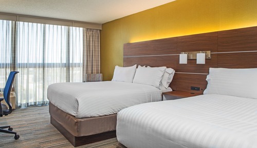 Habitación estándar, 2 camas de matrimonio (Mobility, Accessible Tub)