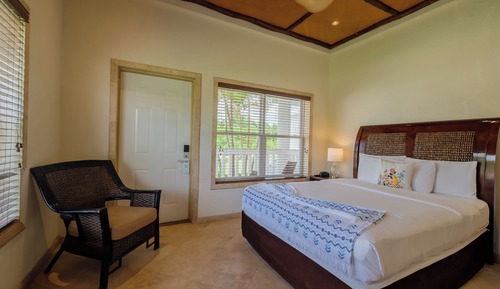 Habitación, 1 cama de matrimonio grande, frente a la playa