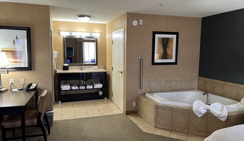 Estudio, matrimonial grande, hidromasaje