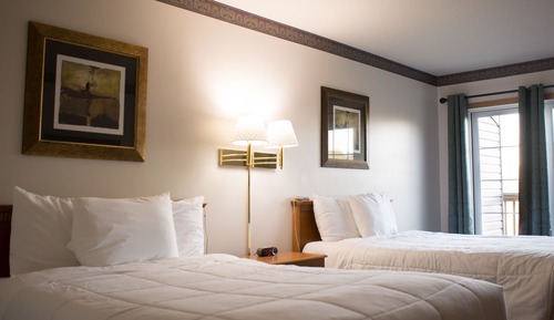 Habitación clásica, 2 camas de matrimonio, patio