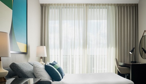 Estudio, 1 cama de matrimonio grande con sofá cama, balcón (Hearing Accessible)