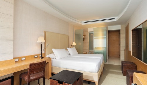 Habitación triple superior, 2 camas individuales