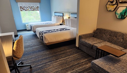 Habitación, 2 camas de matrimonio, accesible para personas con discapacidad (Mobility Accessible)