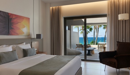 Superior Room Lagoon Sea View Outdoor Whirlpool