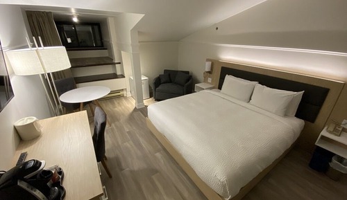 Habitación estándar, 1 cama de matrimonio grande (3rd floor)