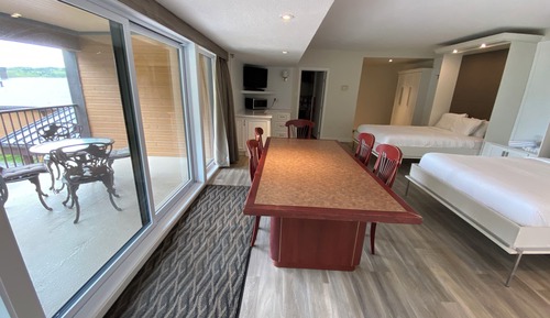 Estudio familiar, 2 camas de matrimonio