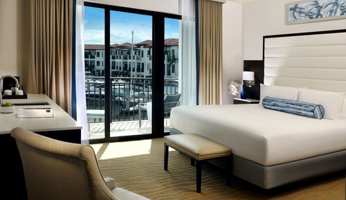 Habitación superior, 1 cama de matrimonio grande, vistas al puerto deportivo