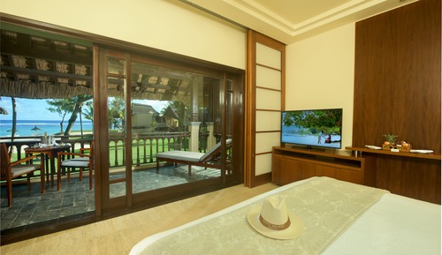 Suite junior, vistas parciales al mar