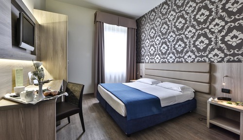 Habitación superior con 1 cama doble o 2 individuales