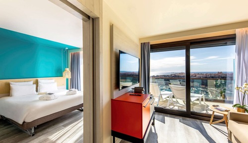Suite junior, 1 cama de matrimonio grande con sofá cama, terraza, vistas al mar (Riviera)