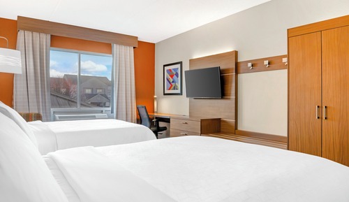 Suite, 2 camas de matrimonio, bañera accesible (Communications)