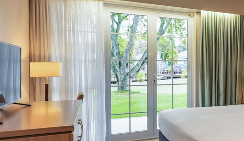 Habitación superior, 1 cama de matrimonio grande (Waiora)