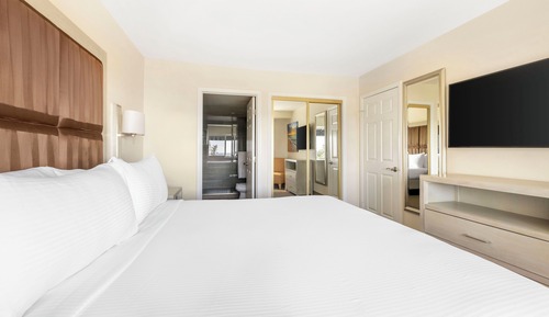 Habitación, 1 cama de matrimonio grande, 2 baños, vistas al mar