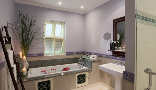 Villa clásica, en la zona del jardín