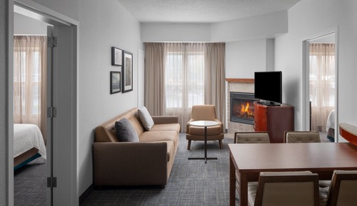 Suite, 2 habitaciones, chimenea (Hearing Accessible)