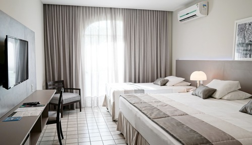 Habitación triple Deluxe, vistas al jardín