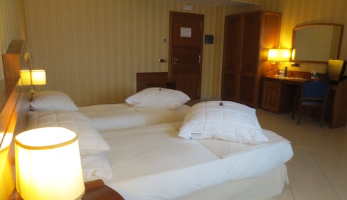 Habitación Confort con 2 camas individuales