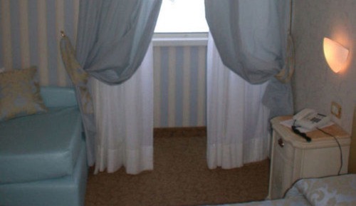 Habitación estándar con 1 cama doble o 2 individuales