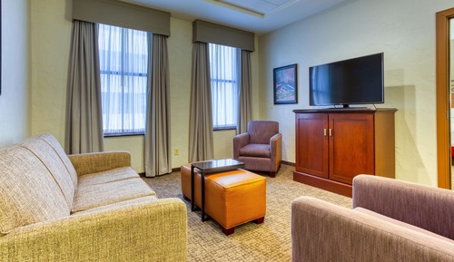 Habitación Deluxe, 2 camas de matrimonio, accesible para personas con discapacidad (Tub, Oversized)