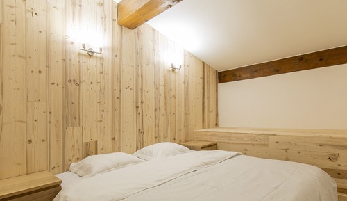 Apartamento básico, baño privado, vistas a la montaña (Appartement 301)