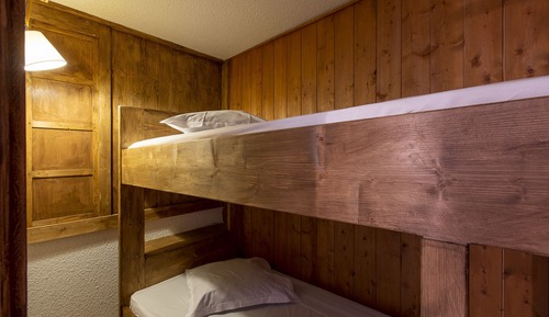 Apartamento, baño privado (Vue sur Montagne - 202)