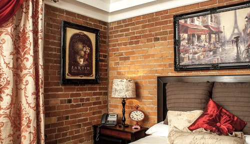 Habitación (French Connection)