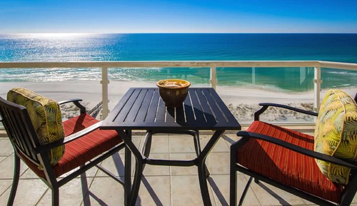 3 Bedrooms Gulf Front Condo, Beach Chairs Included