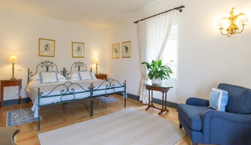 Suite de lujo, 1 cama de matrimonio grande con sofá cama (Luxury Suite, second floor sofa bed)