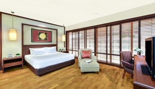 2 Bedroom Executive King and Queen Bed