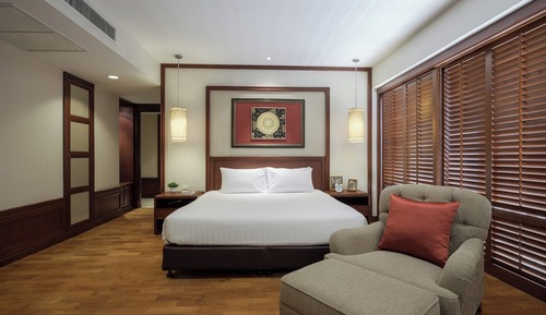 2 Bedroom Grand King and Queen Bed